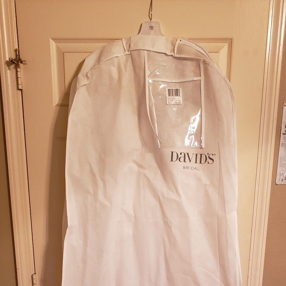 David's Bridal Wedding Dress. NWT